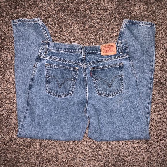 Levi Jeans - Picture 2 of 4